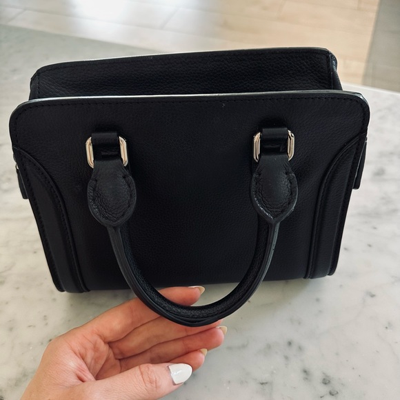 Alexander McQueen Mini Black Skull Bag - Picture 7 of 7